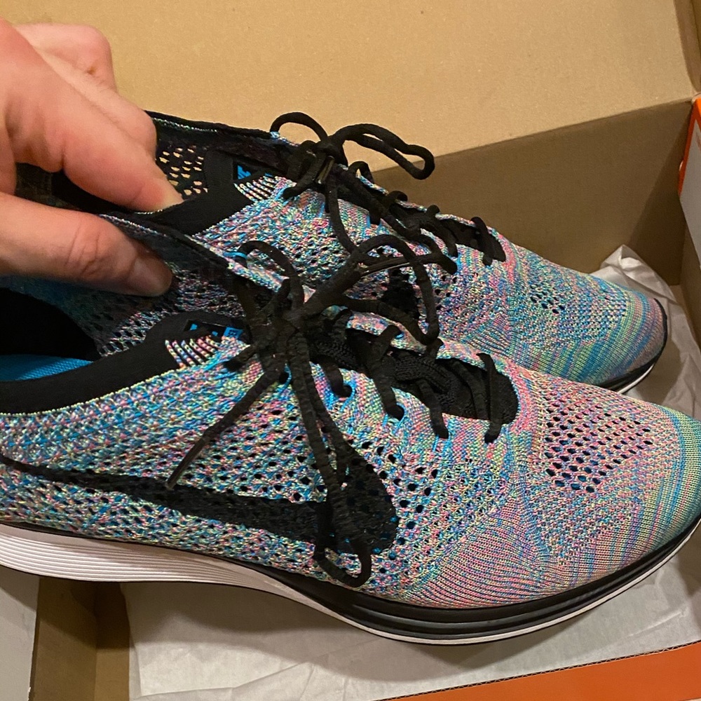 Nike Flyknit Racer